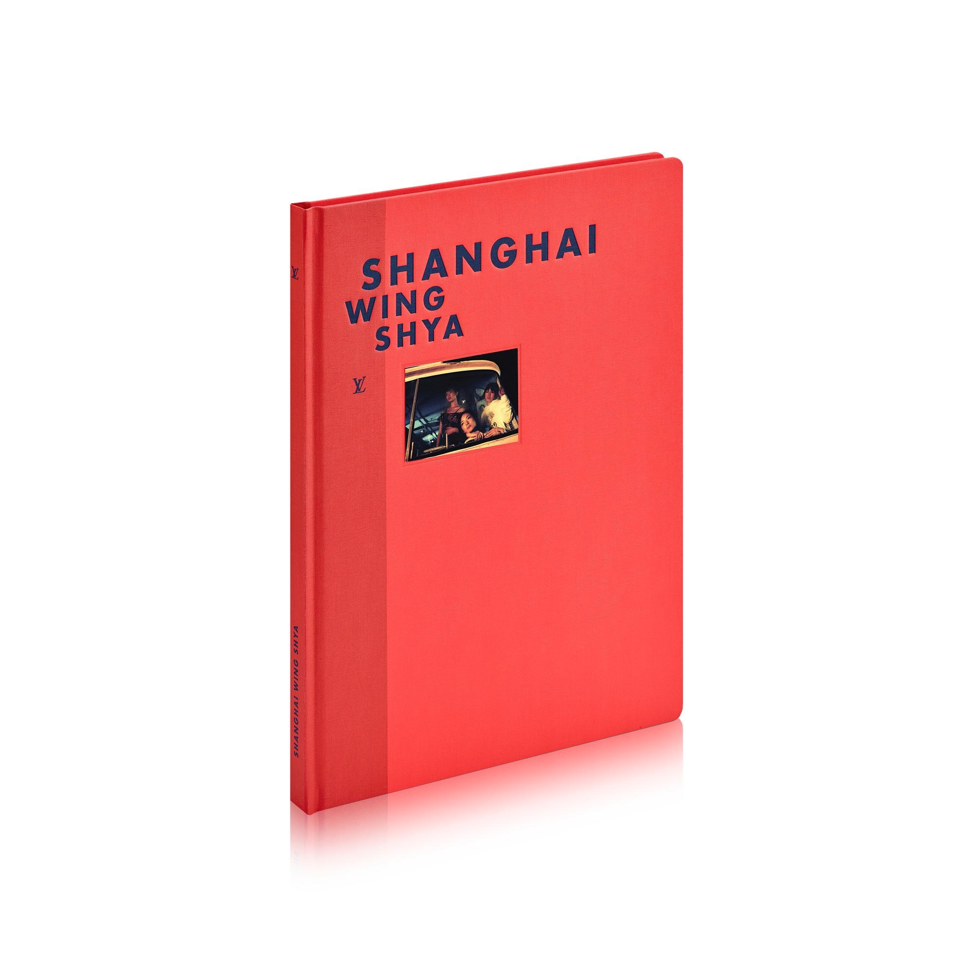 Fashion Eye Shangai - Livros e Papelaria | LOUIS VUITTON ®